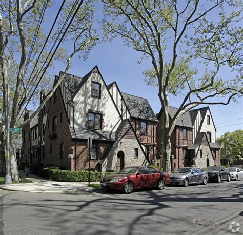 Fairfield Tudor at Auburndale Apartments.